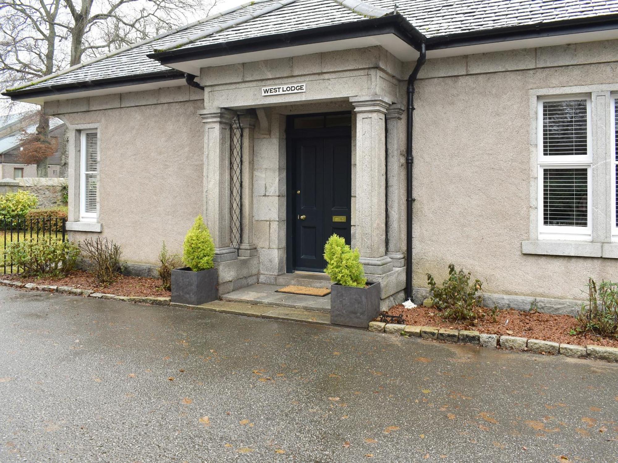 West Lodge Banchory Exteriör bild